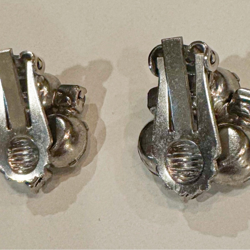 Elegant Silver Crystal Earrings - Picture 2 of 2